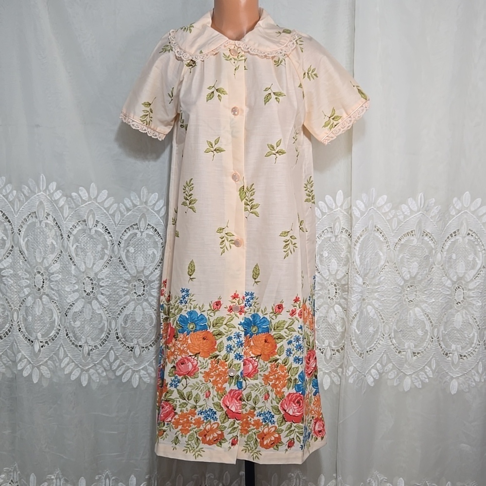 Vintage Made in USA Floral Nightgown Cover/Robe size Small